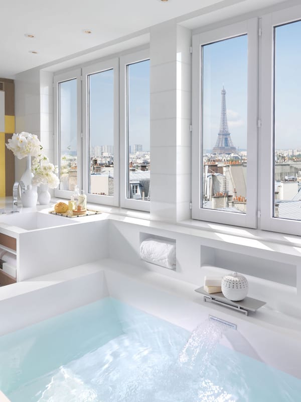 Paris is the city of love! The Best Parisian Hotels to Spend Saint Valentine's Day